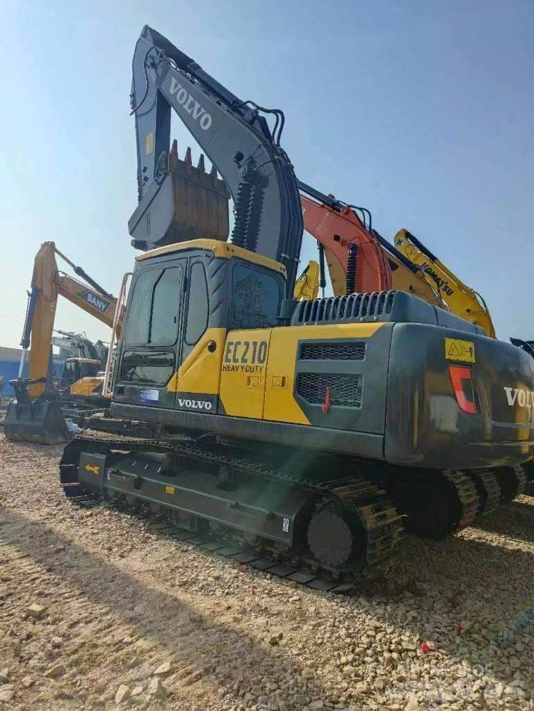 Volvo EC 210 Midi rýpadlá 7 t - 12 t