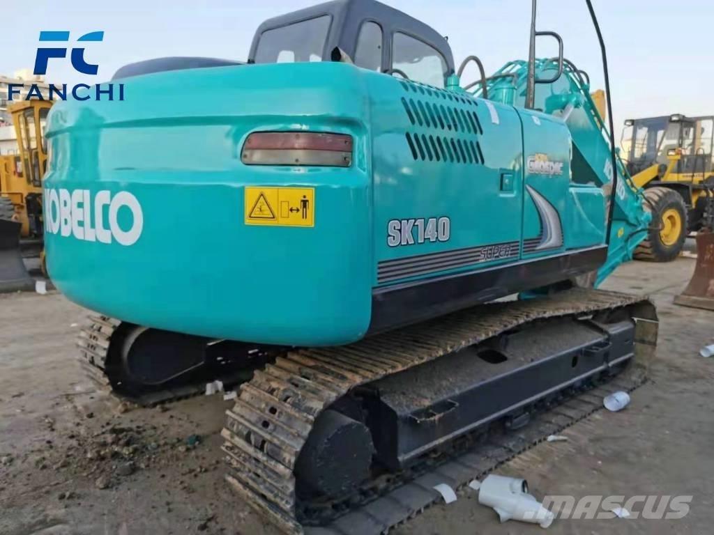 Kobelco 140 LC Pásové rýpadlá