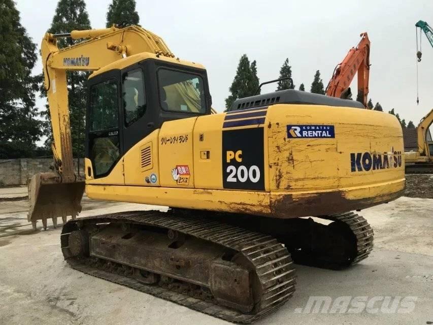 Komatsu pc200-7 Pásové rýpadlá