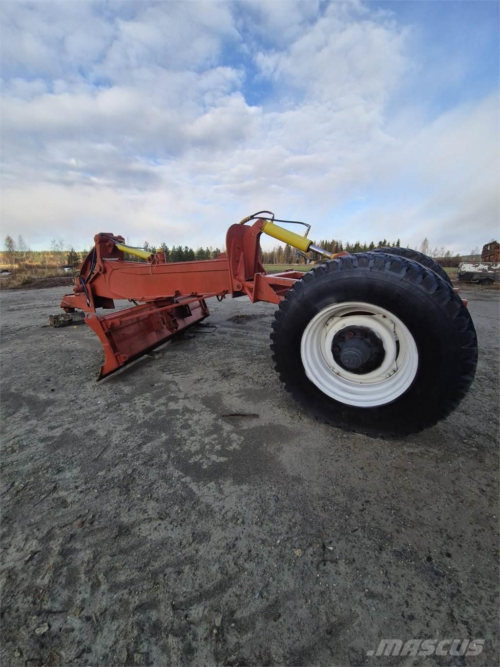  Peltolana omateko Ťahané radlice