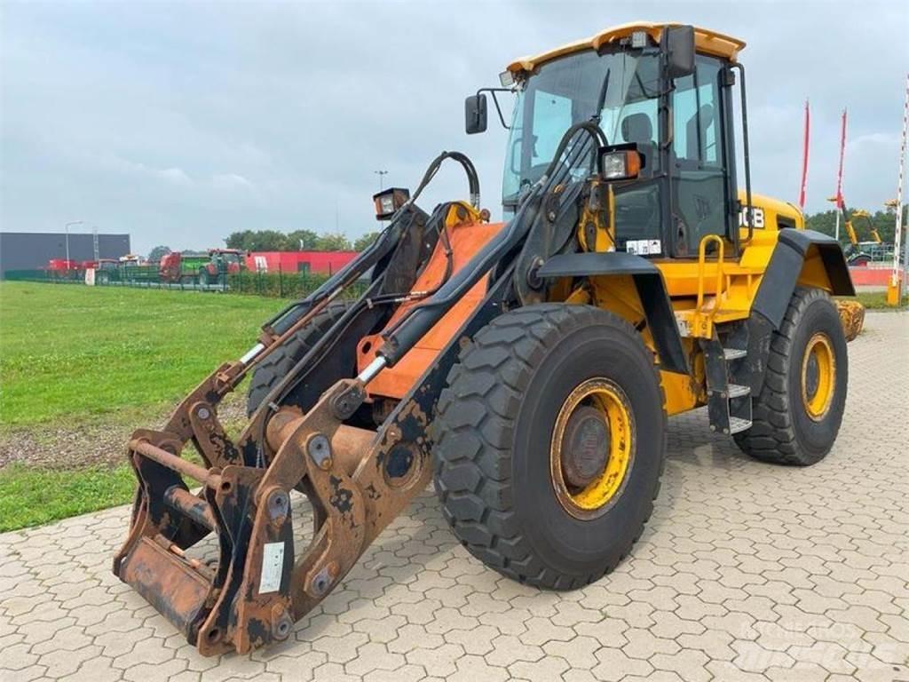 JCB 426E AGRI HT Kolesové nakladače