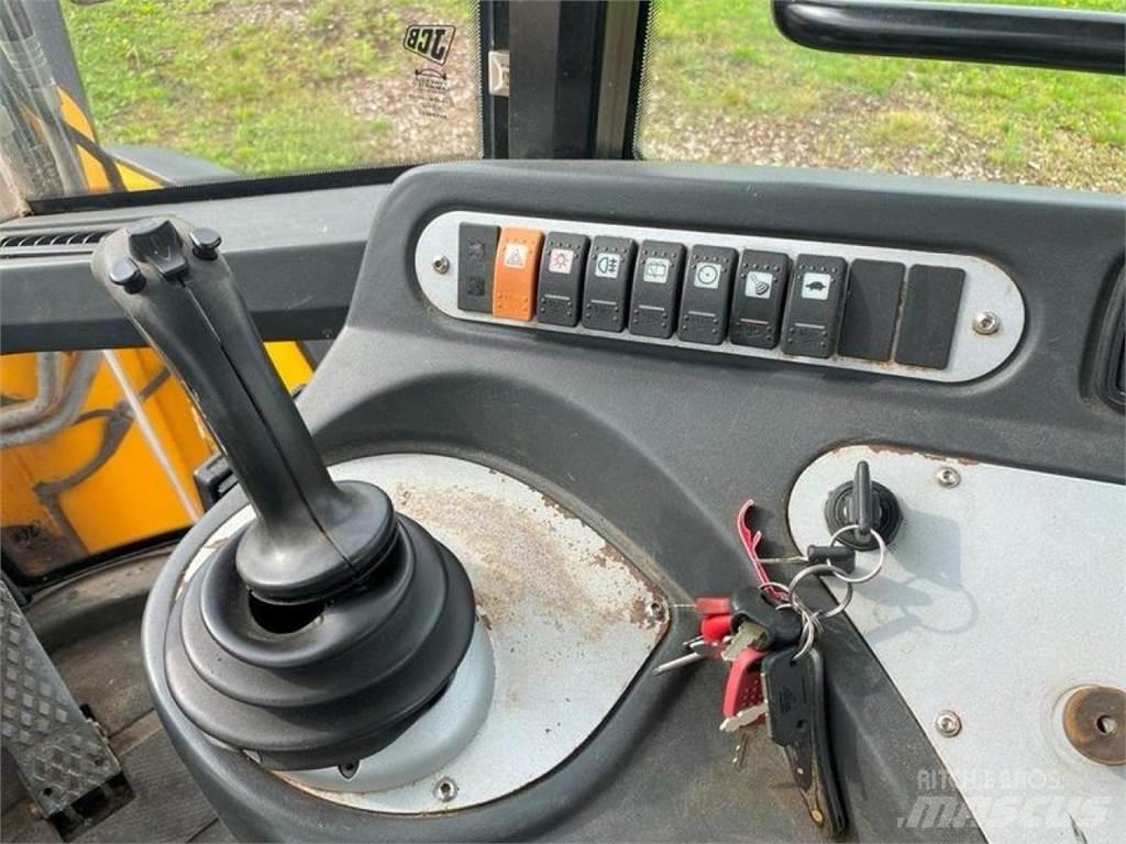 JCB 426E AGRI HT Kolesové nakladače