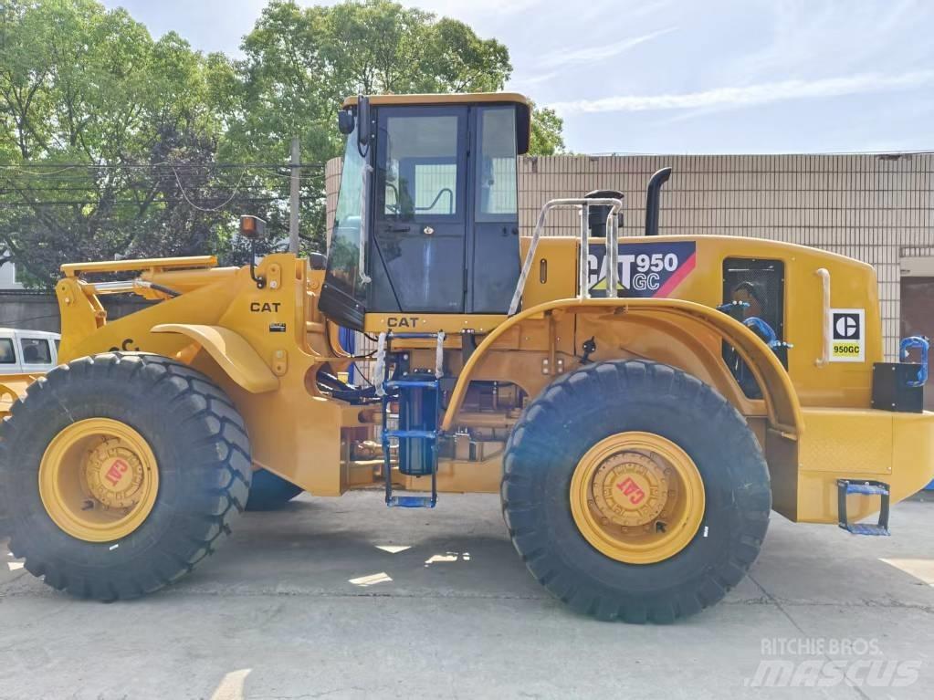 CAT 950 GC Kolesové nakladače