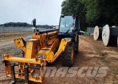 JCB 540-140 Teleskopické manipulátory