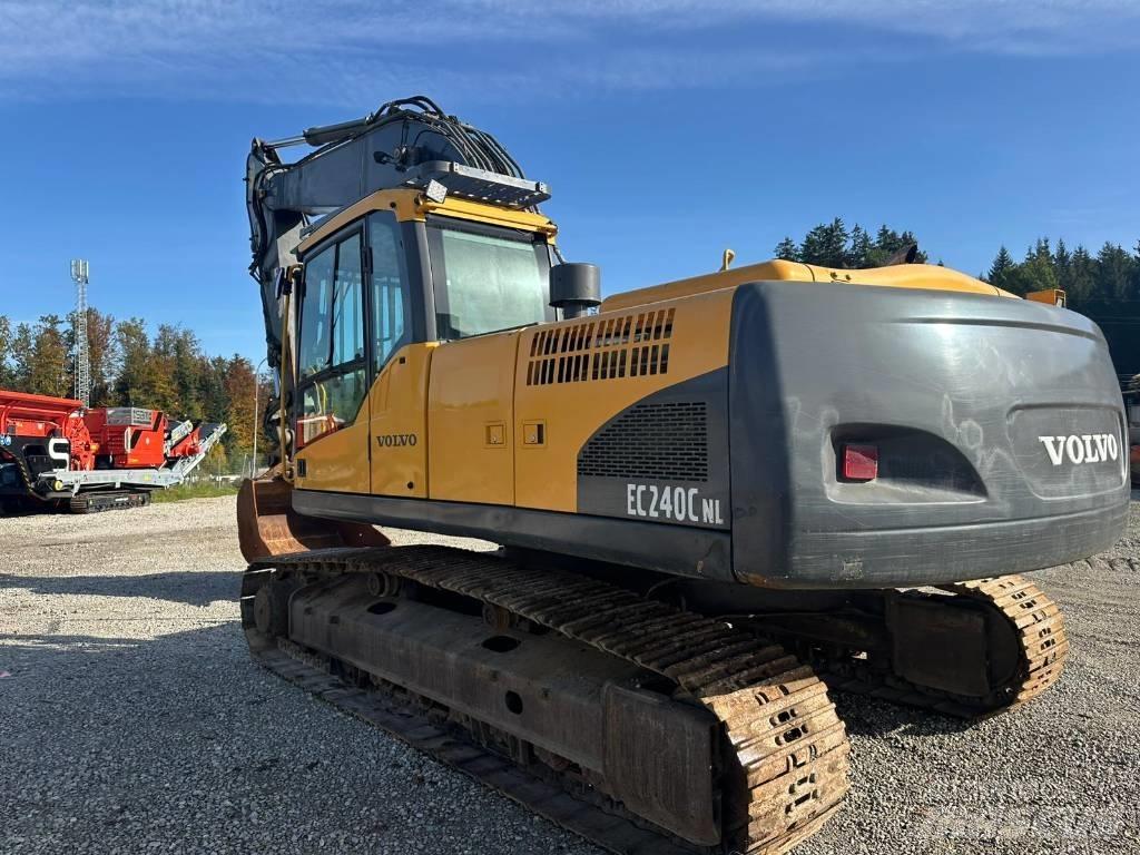 Volvo EC 240 C N L Pásové rýpadlá