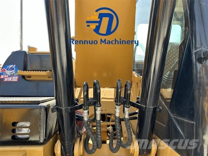 CAT 323D/323/323DL Pásové rýpadlá