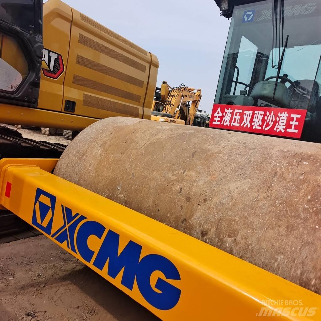 XCMG XS 142 J Tandemové valce
