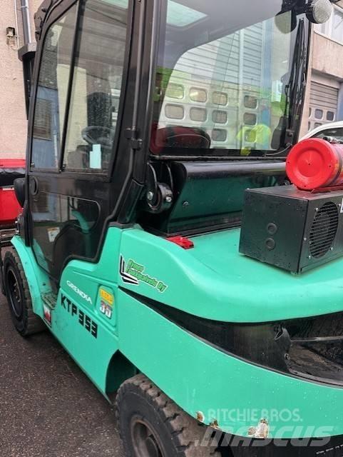 Mitsubishi FD 35 N Dieselové vozíky