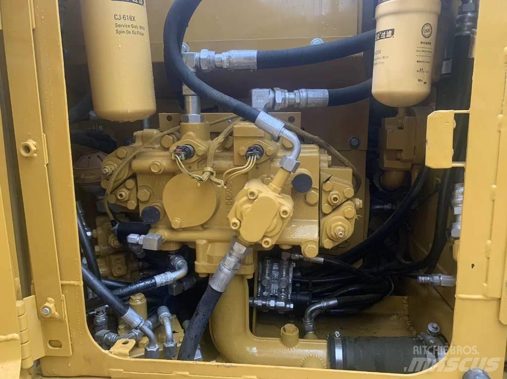 CAT 312D Pásové rýpadlá