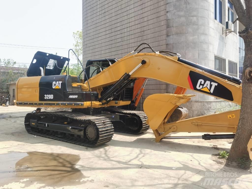 CAT 320 D Pásové rýpadlá