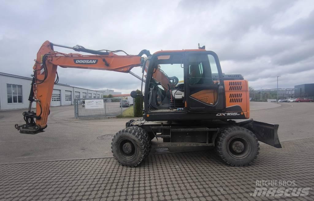 Doosan DX 165 W Kolesové rýpadlá