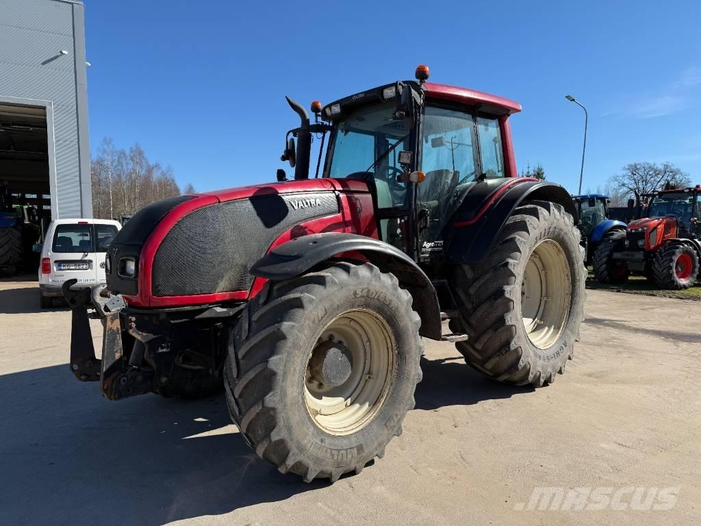 Valtra T 191 Traktory