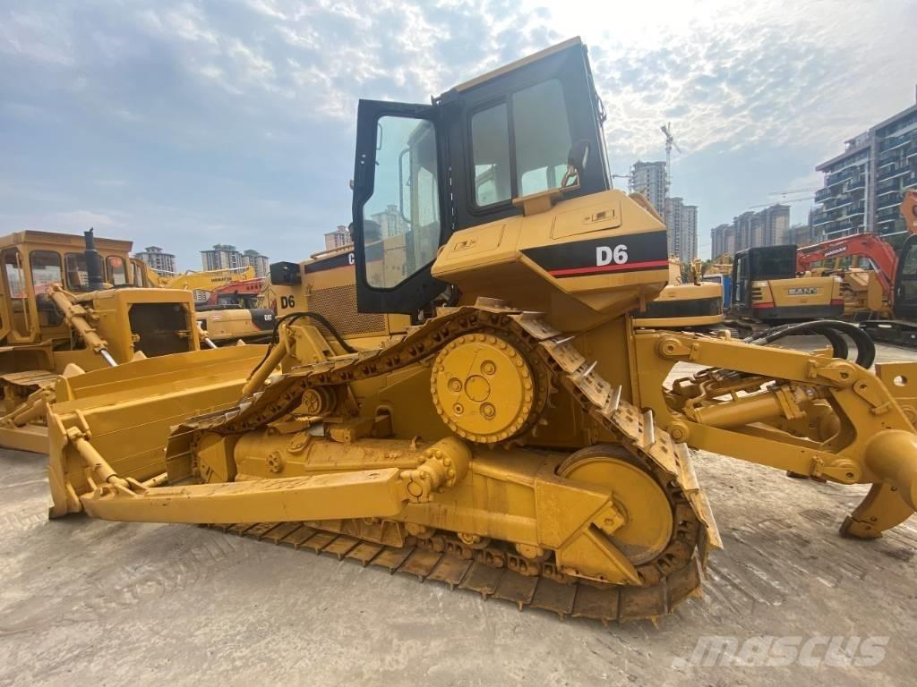 CAT D6R Pásové dozéry