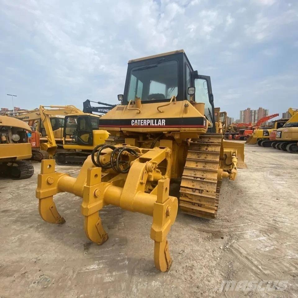 CAT D6R Pásové dozéry