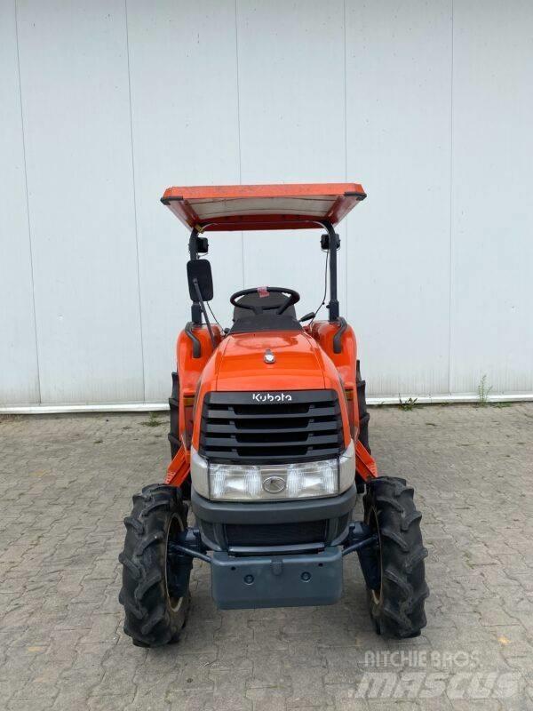 Kubota KL23 Kompaktné traktory