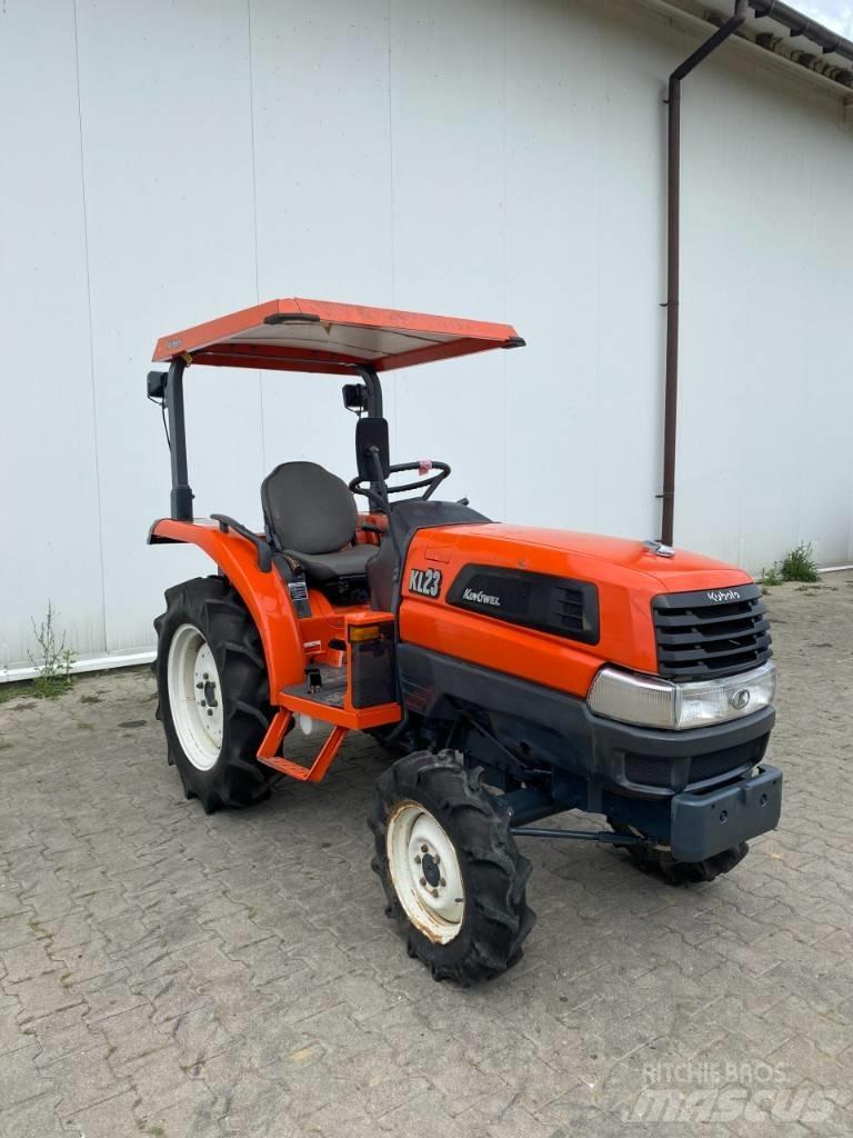 Kubota KL23 Kompaktné traktory