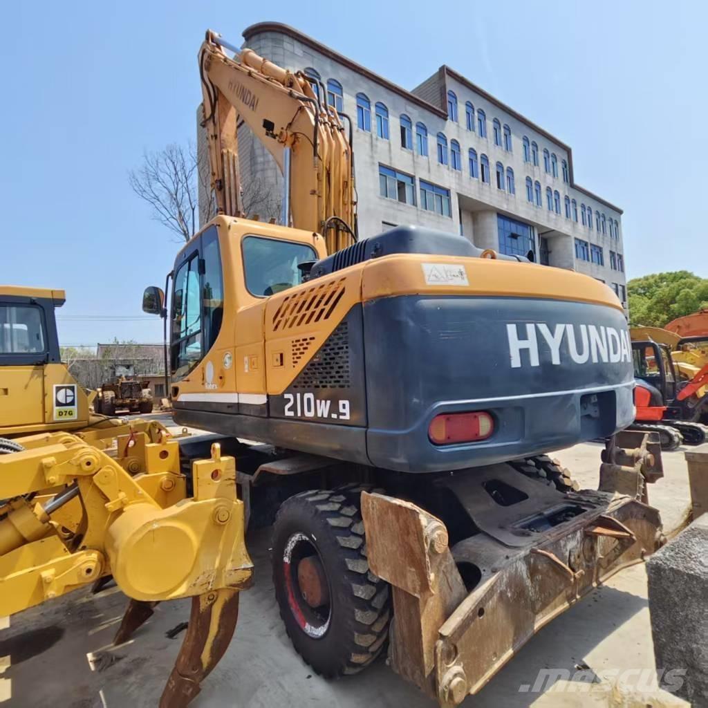 Hyundai R210W-9 Kolesové rýpadlá