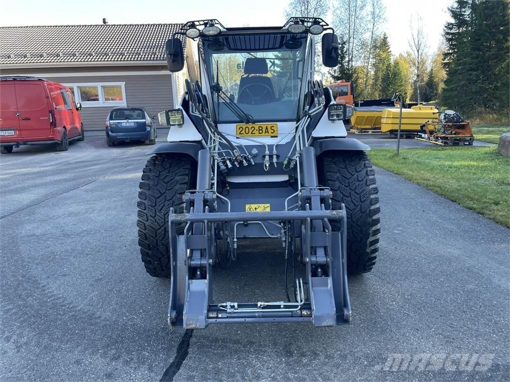 Wille 665 Kompaktné traktory