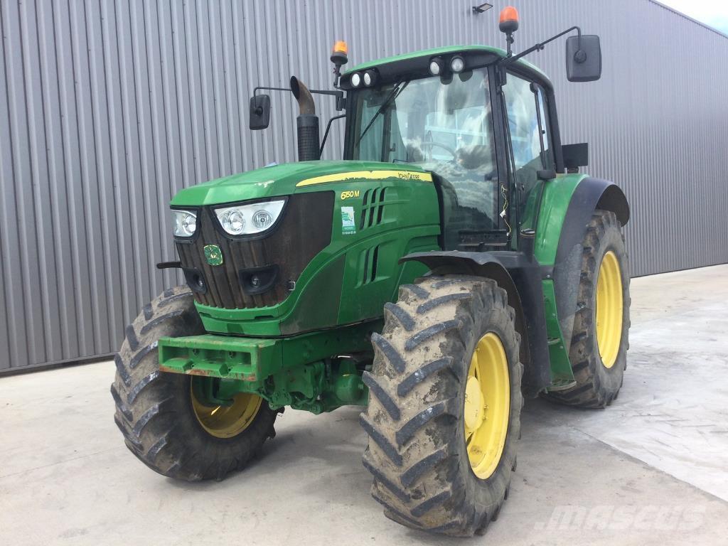 John Deere 6150M Traktory