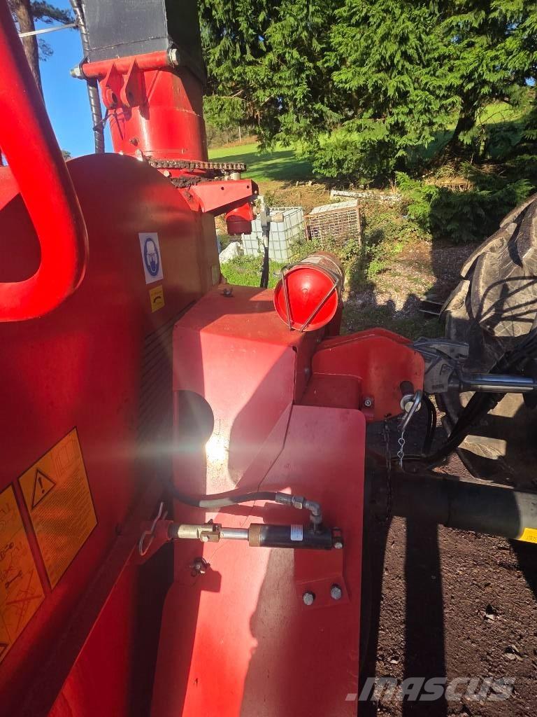 Valtra T 163 Lesné traktory