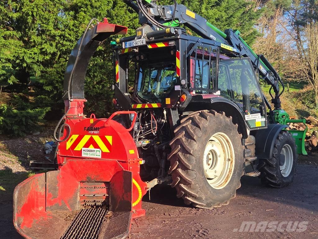 Valtra T 163 Lesné traktory