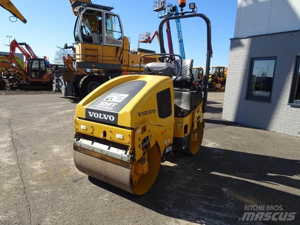 Volvo DD25B Tandemové valce