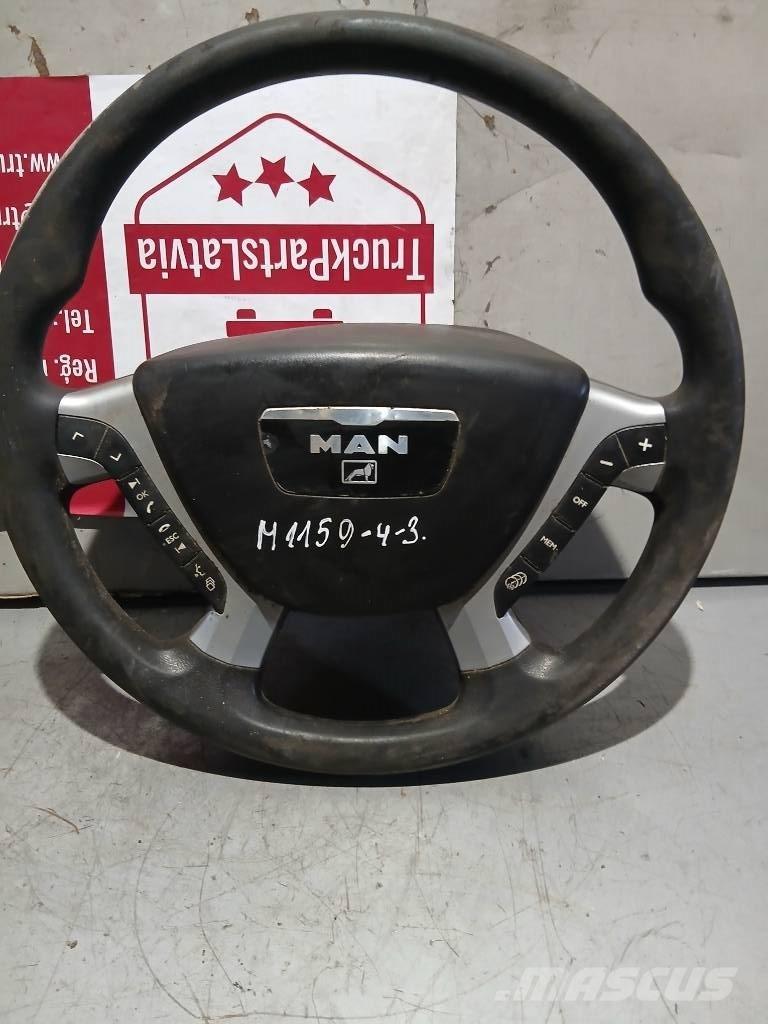 MAN TGX    81464306027 Kabíny a interiér