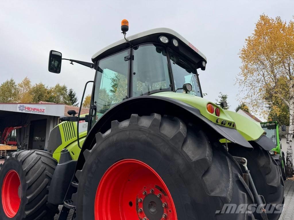 CLAAS AXION 850 CIS Traktory
