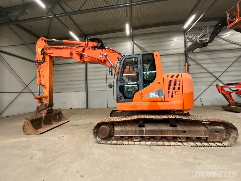 Doosan DX 235 LCR Pásové rýpadlá