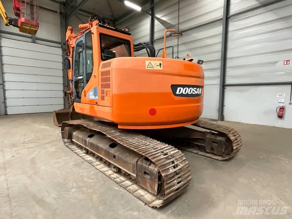 Doosan DX 235 LCR Pásové rýpadlá