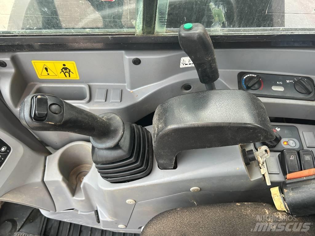 Kubota KX 080-4 Midi rýpadlá 7 t - 12 t