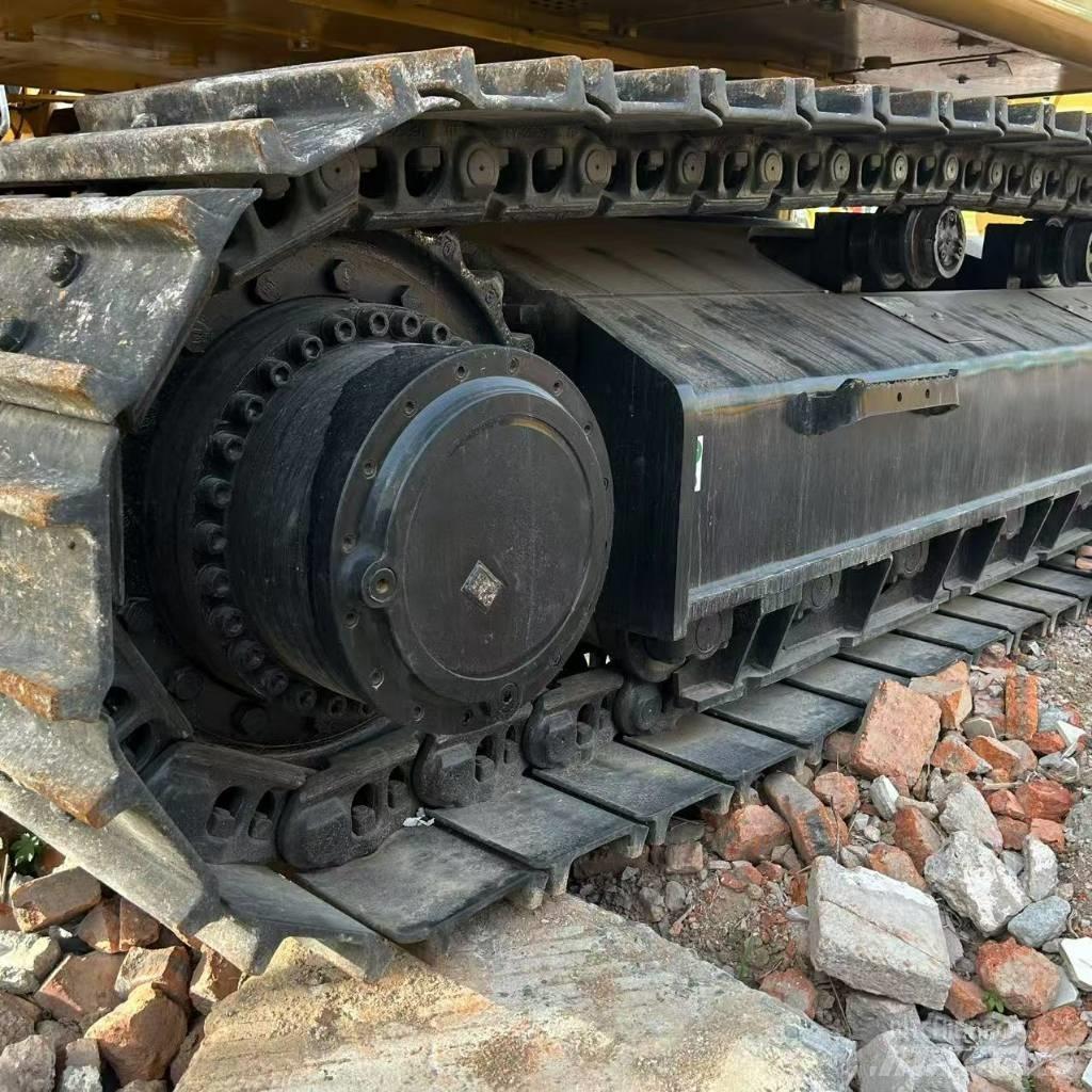 CAT 345GC Pásové rýpadlá