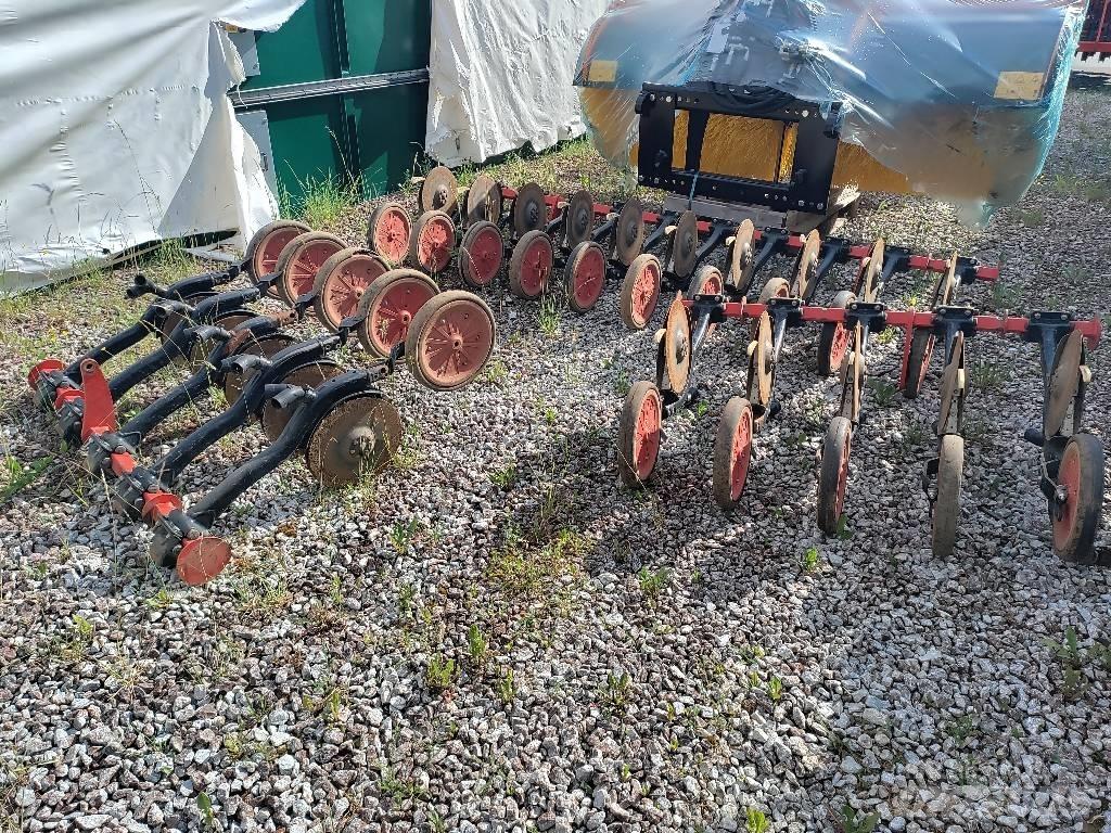 Horsch Focus 6 TD Mechanické sejačky