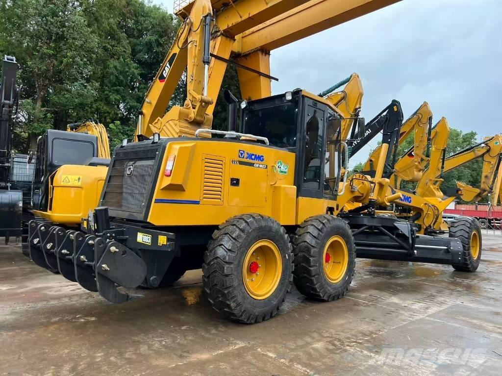 XCMG GR1803 Grejdery