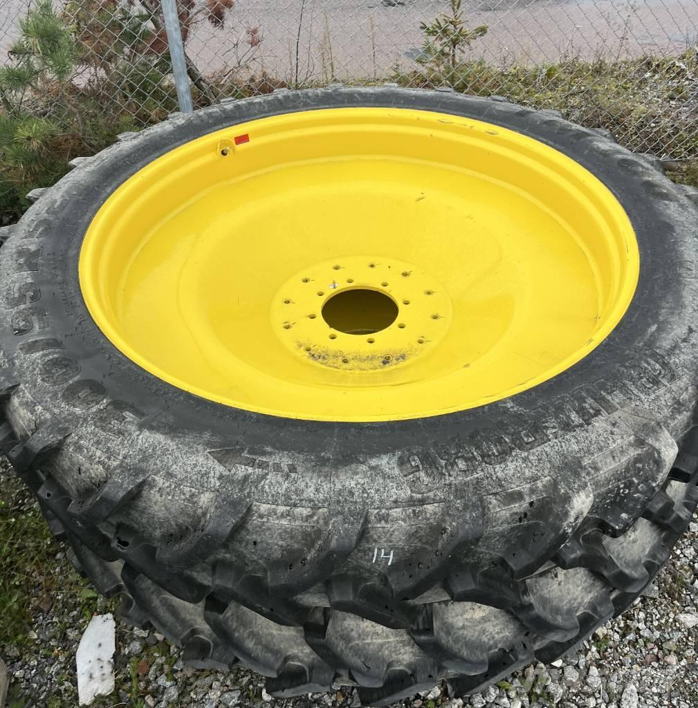 Trelleborg 300/95R52 Pneumatiky, kolesá a ráfiky