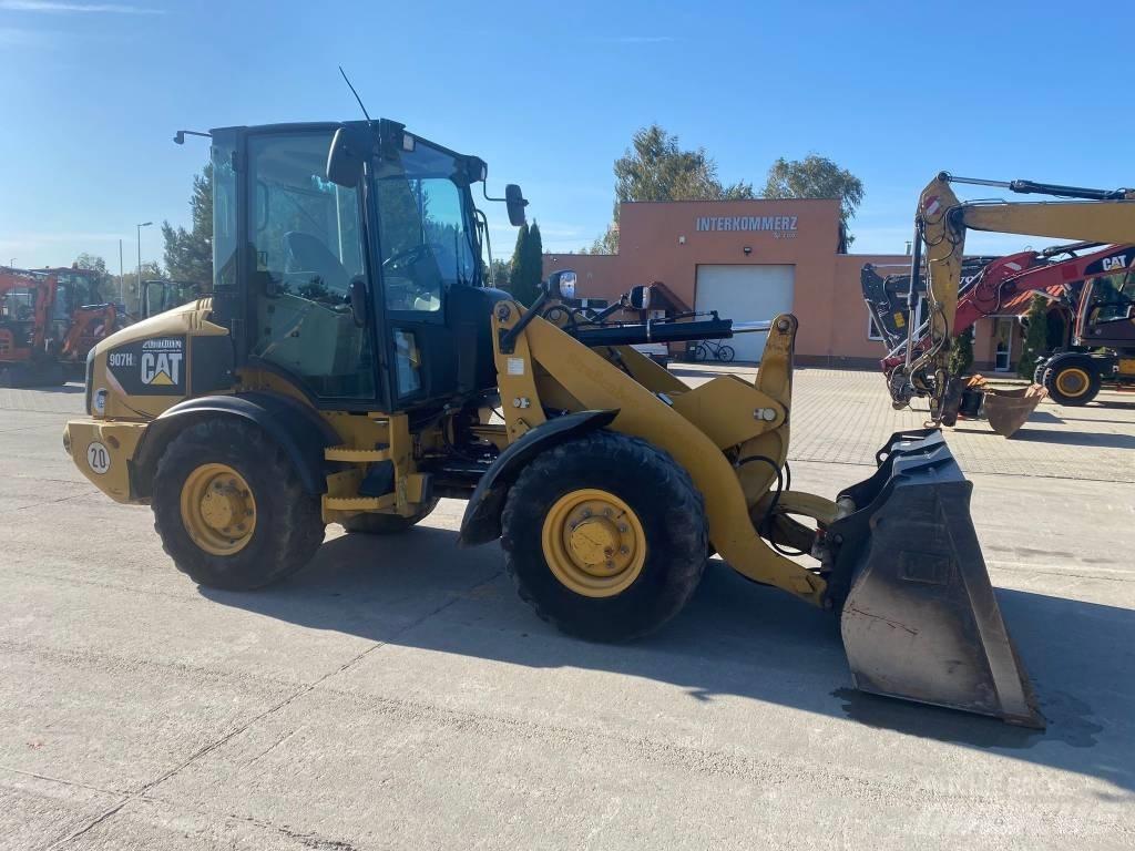 CAT 907 H 2 Kolesové nakladače