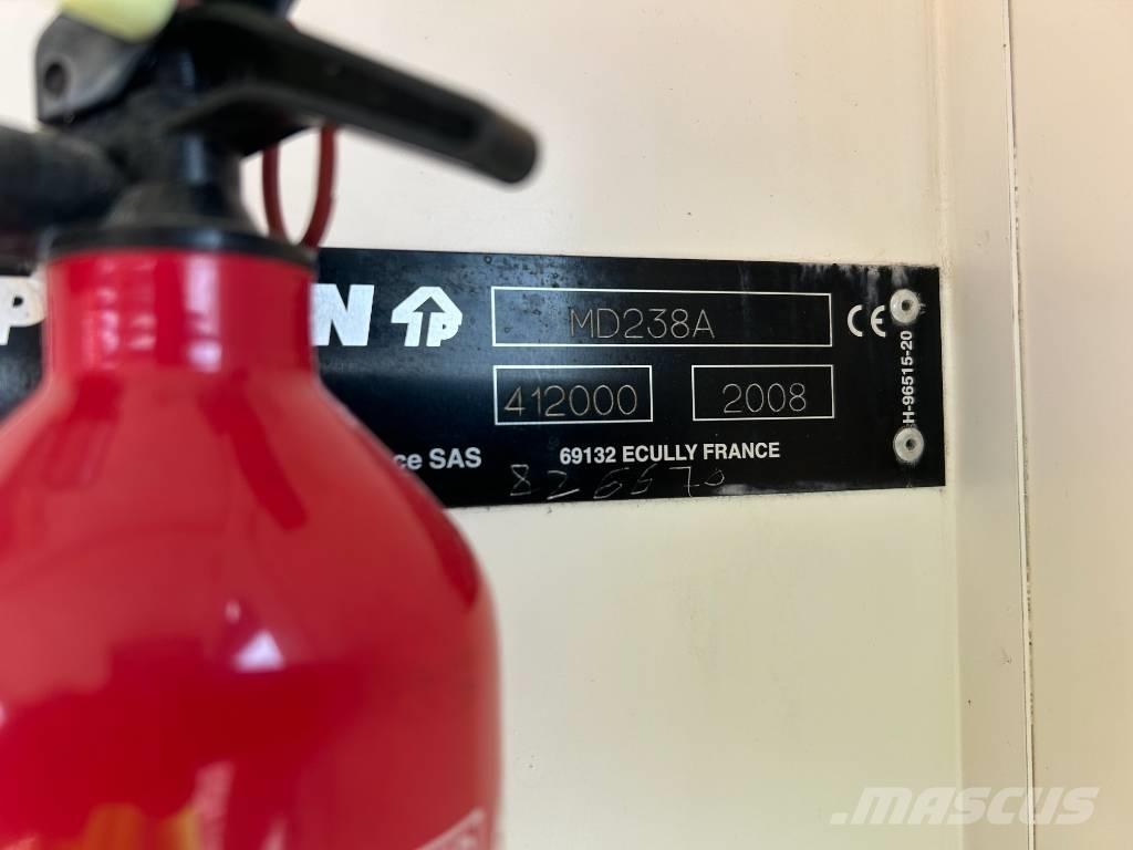 Potain MD238A Stavebné žeriavy