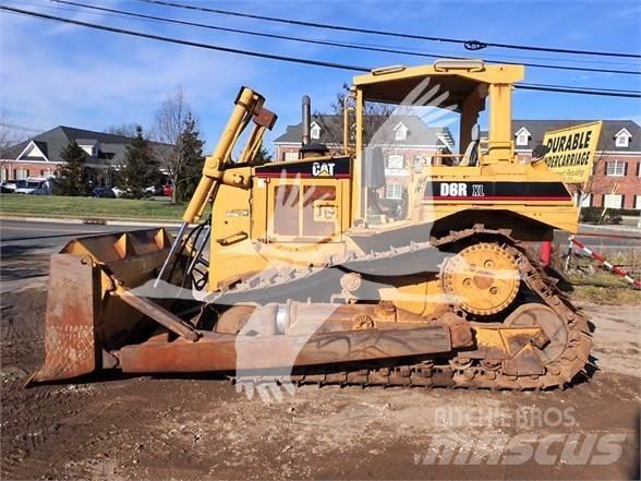 CAT D6R XL Pásové dozéry