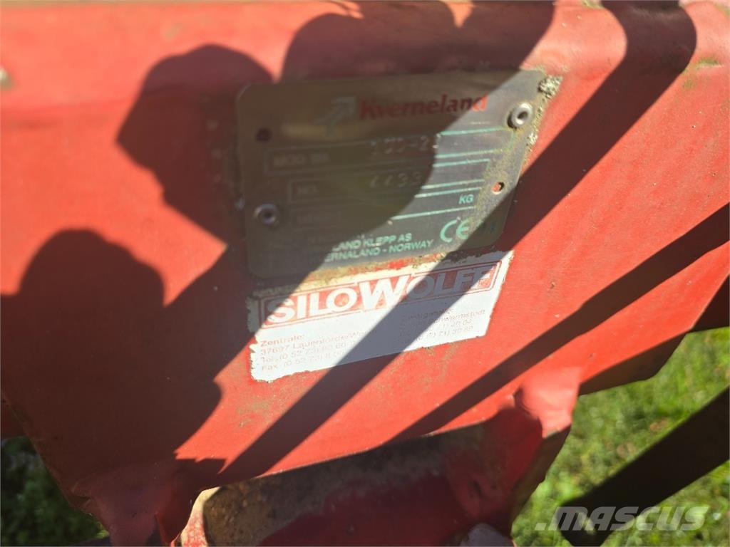 Kverneland BB 100 Pluhy