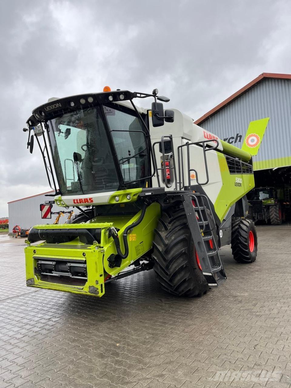 CLAAS Lexion 5300 Kombinované zberacie stroje