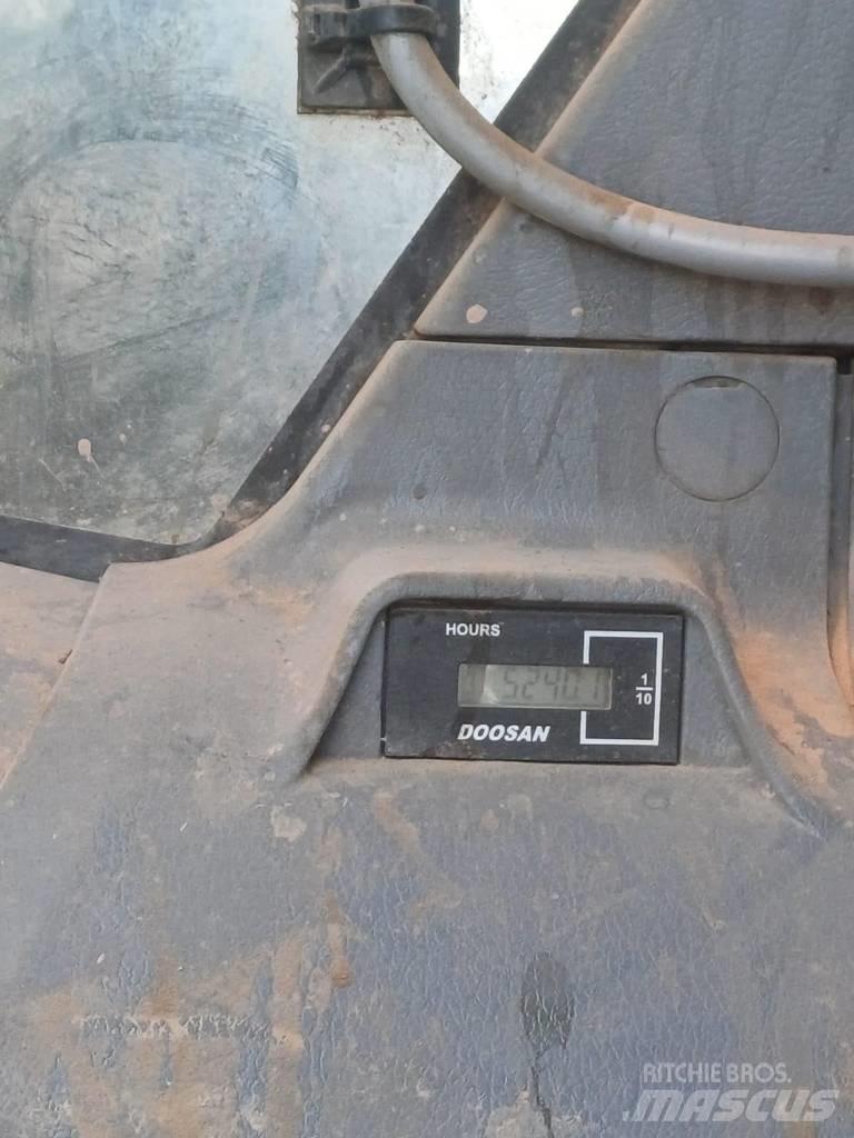 Doosan DX 350 LC-7 Pásové rýpadlá