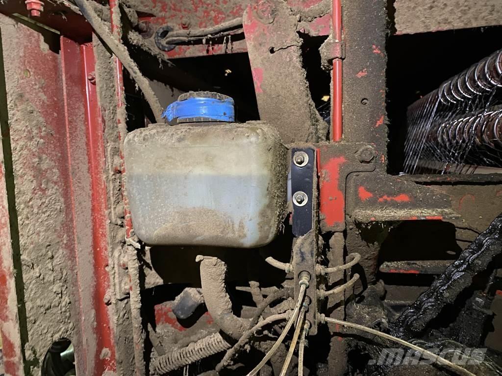 Case IH RBX 452 Lisy na okrúhle balíky