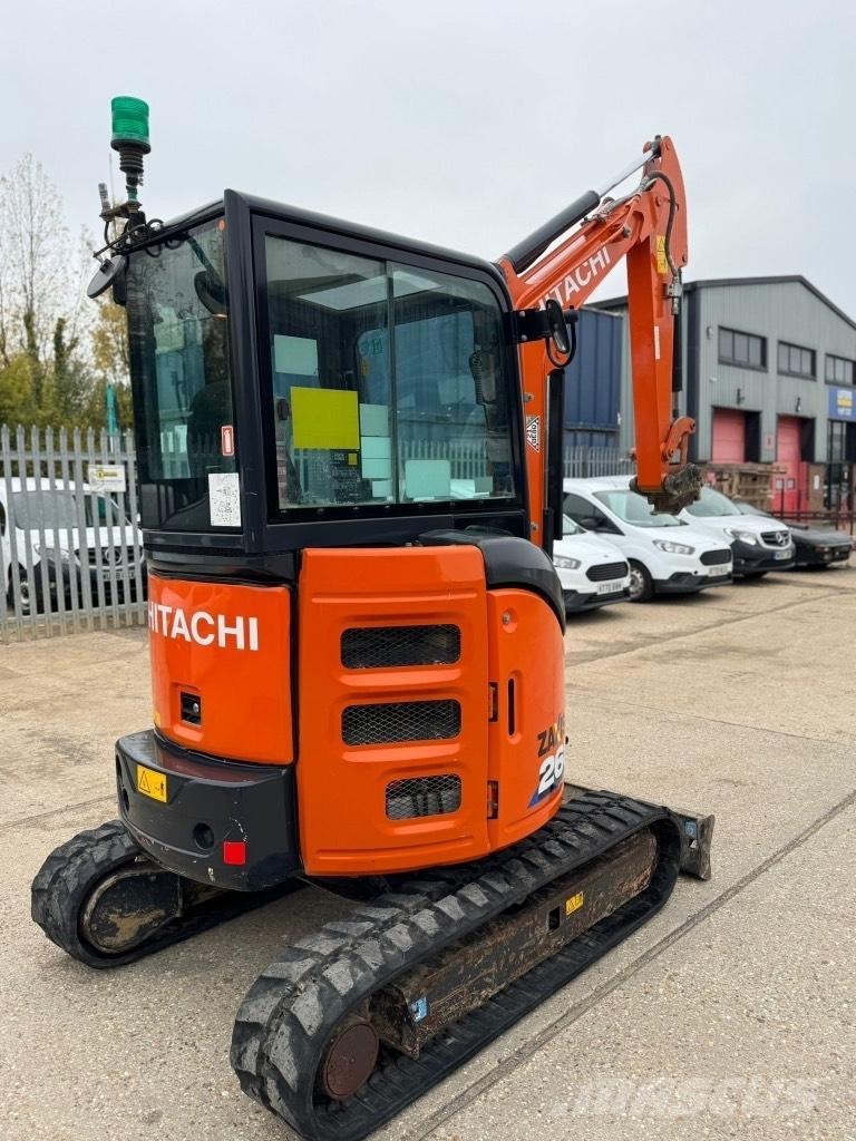 Hitachi zx26 Mini rýpadlá < 7t