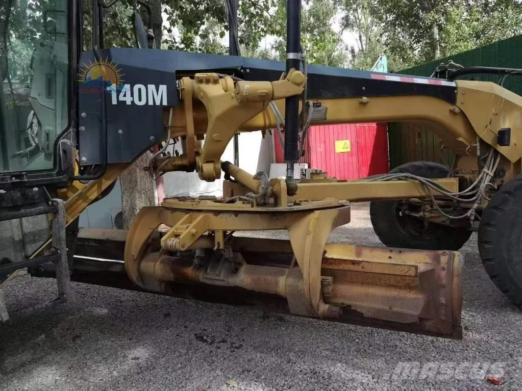 CAT 140 M Grejdery