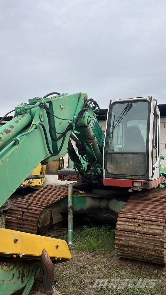 Liebherr 902 Kabíny a interiér