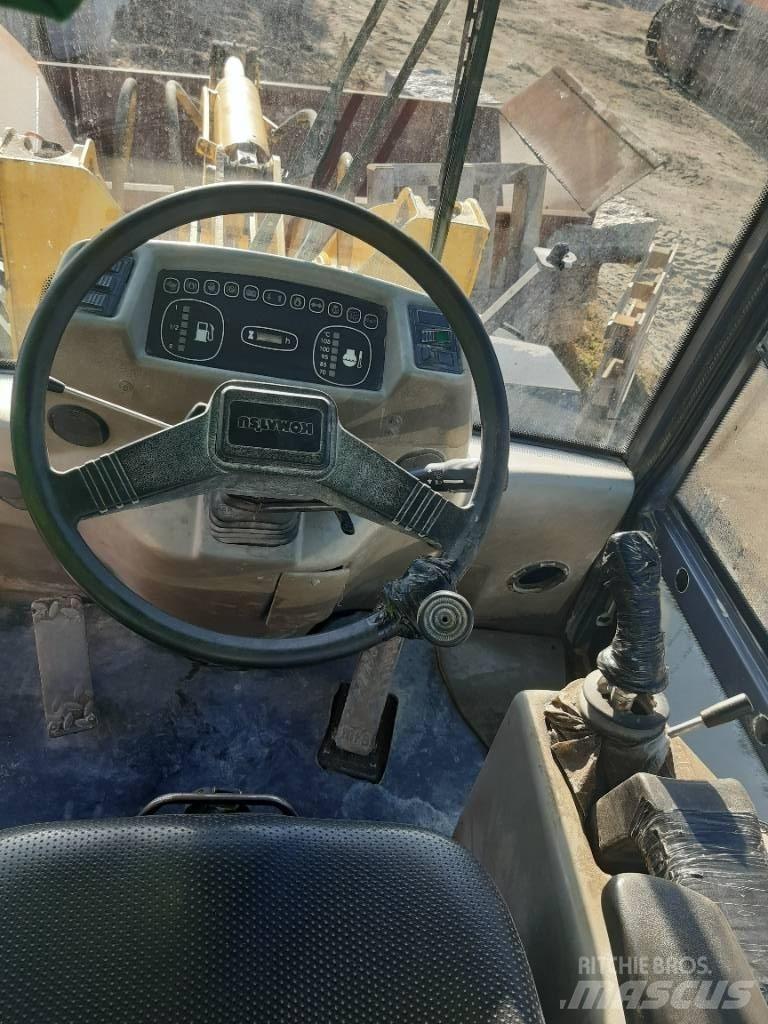 Komatsu WA95-3 Kolesové nakladače