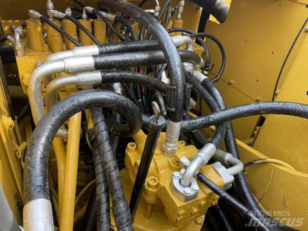 CAT 320 C L Pásové rýpadlá
