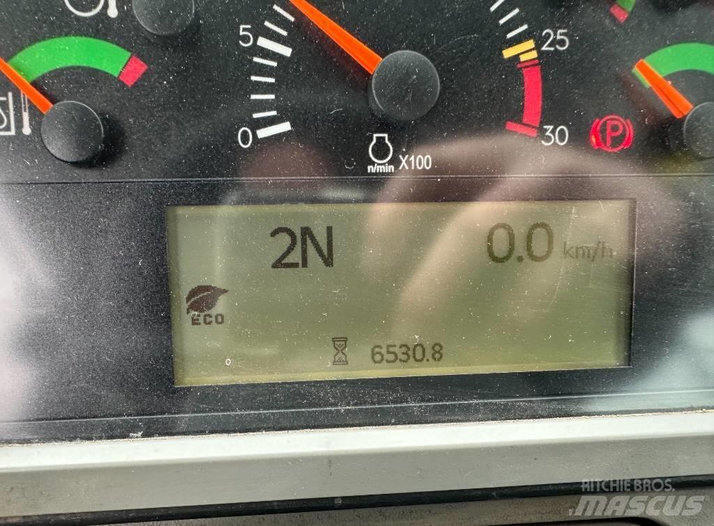 CAT 962 M Kolesové nakladače