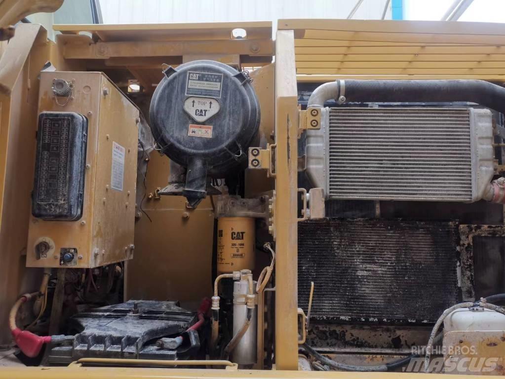 CAT 320 C Pásové rýpadlá