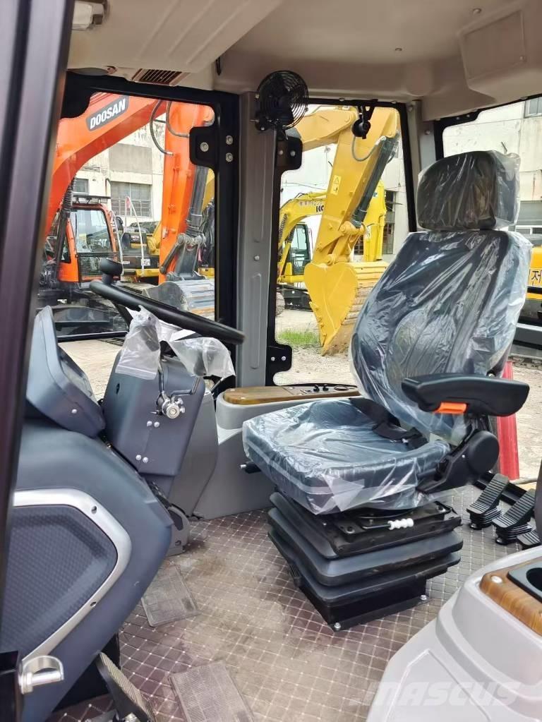 CAT 420 F Rýpadlo-nakladače